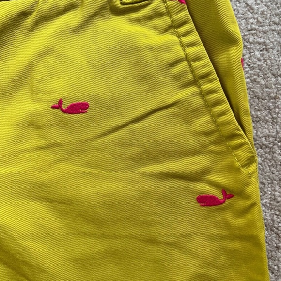 J. Crew Classic 4.5” Chino Whale Critter Shorts Mustard Yellow Size 2 - Picture 5 of 7